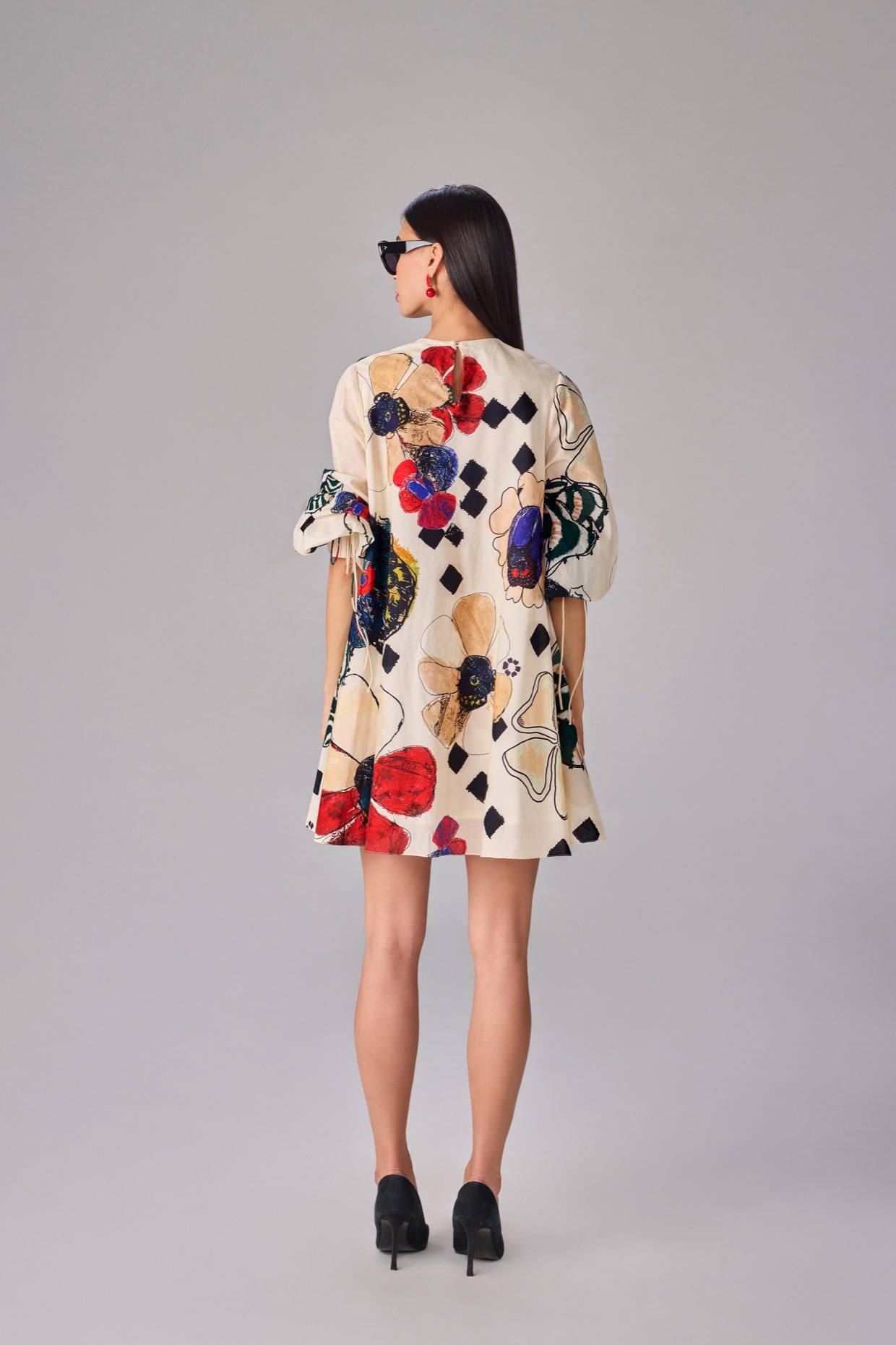 Nova white dress red