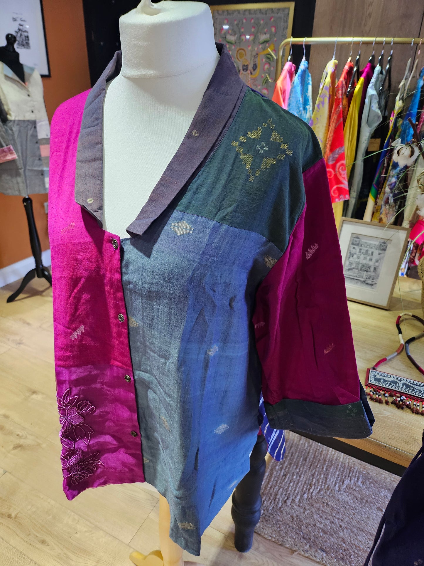 Noor karat patch shirt