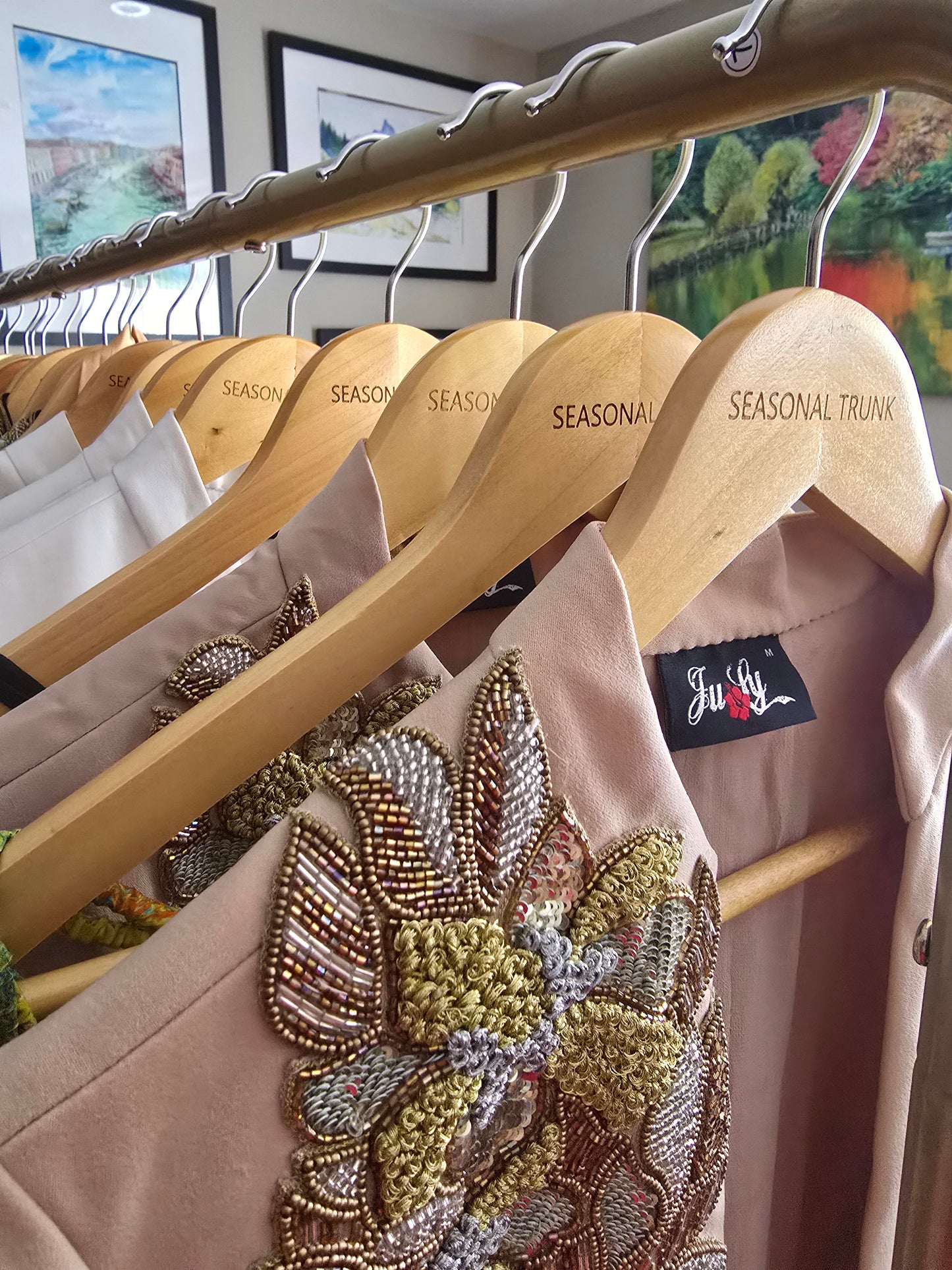 Jennifer embroidery jacket beige