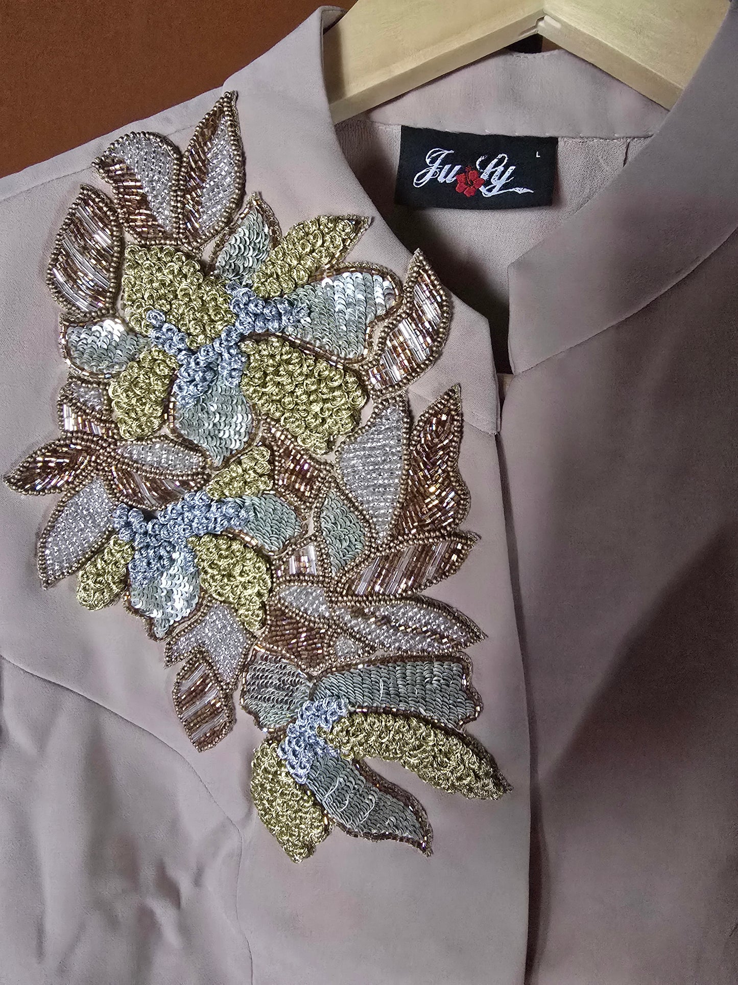 Jennifer embroidery jacket beige