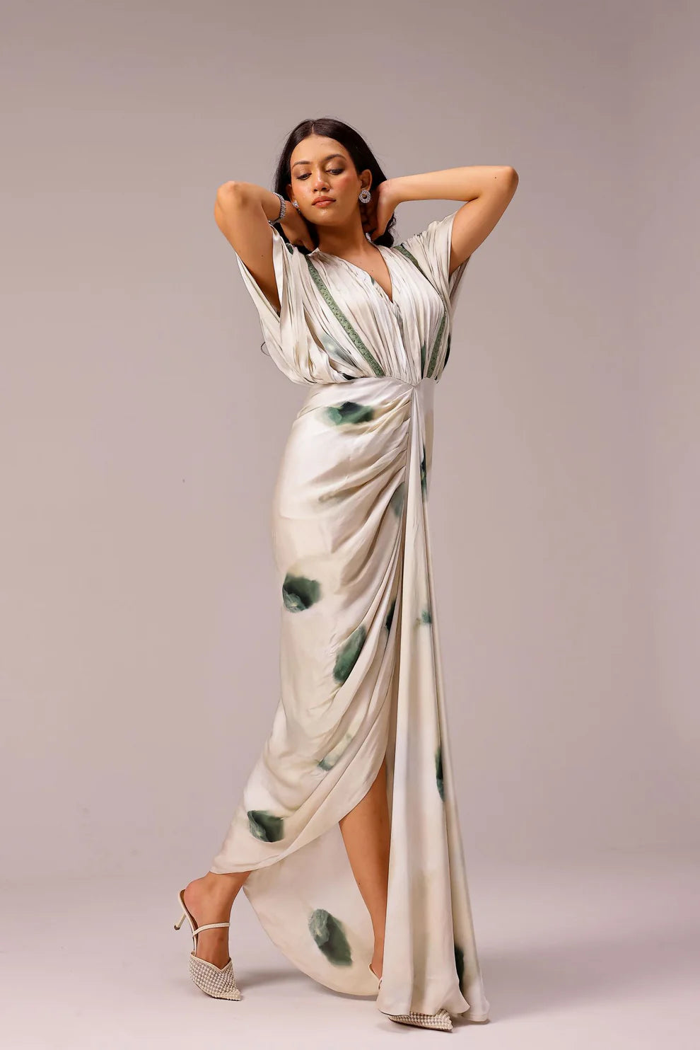 Magnolia Kaftan Gown V neck