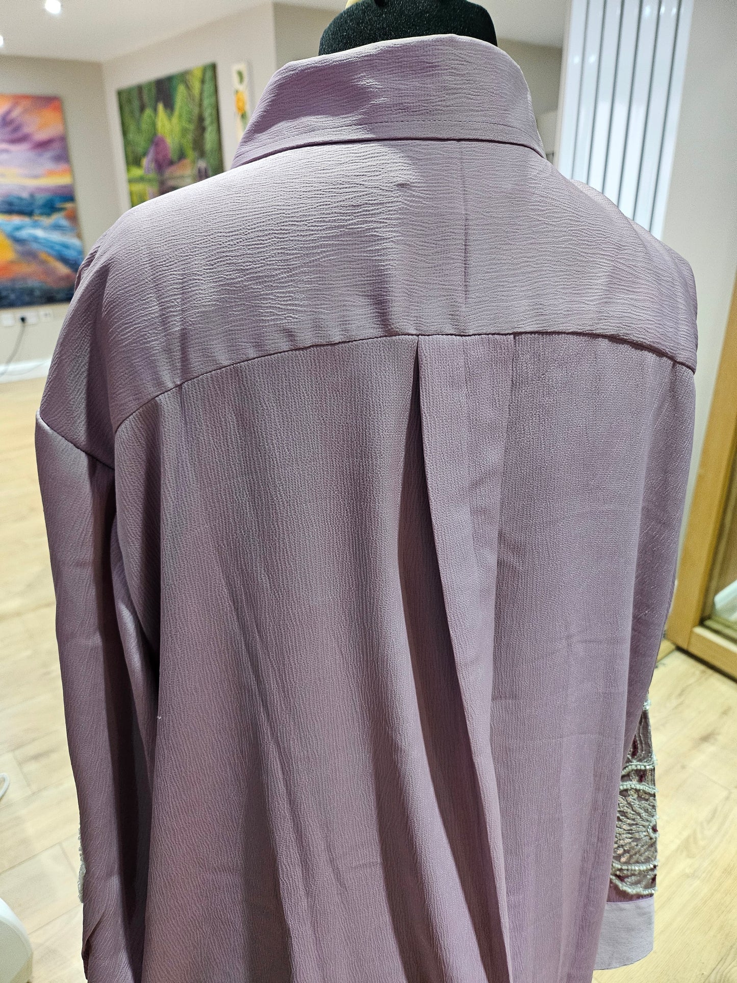 Threaded pearl shirt