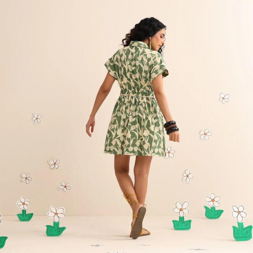 Wild green short dress