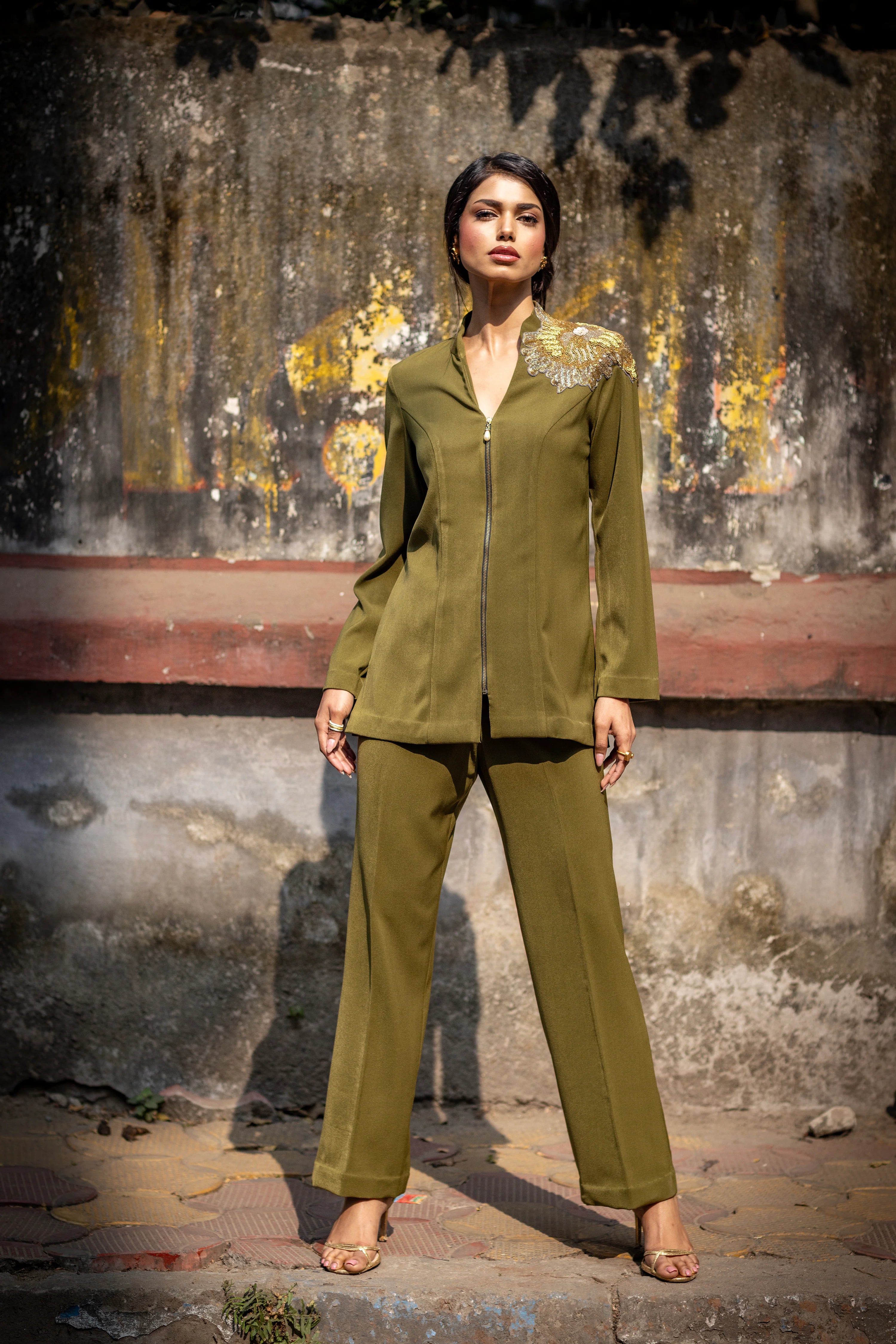 Moss embroidered blazer set