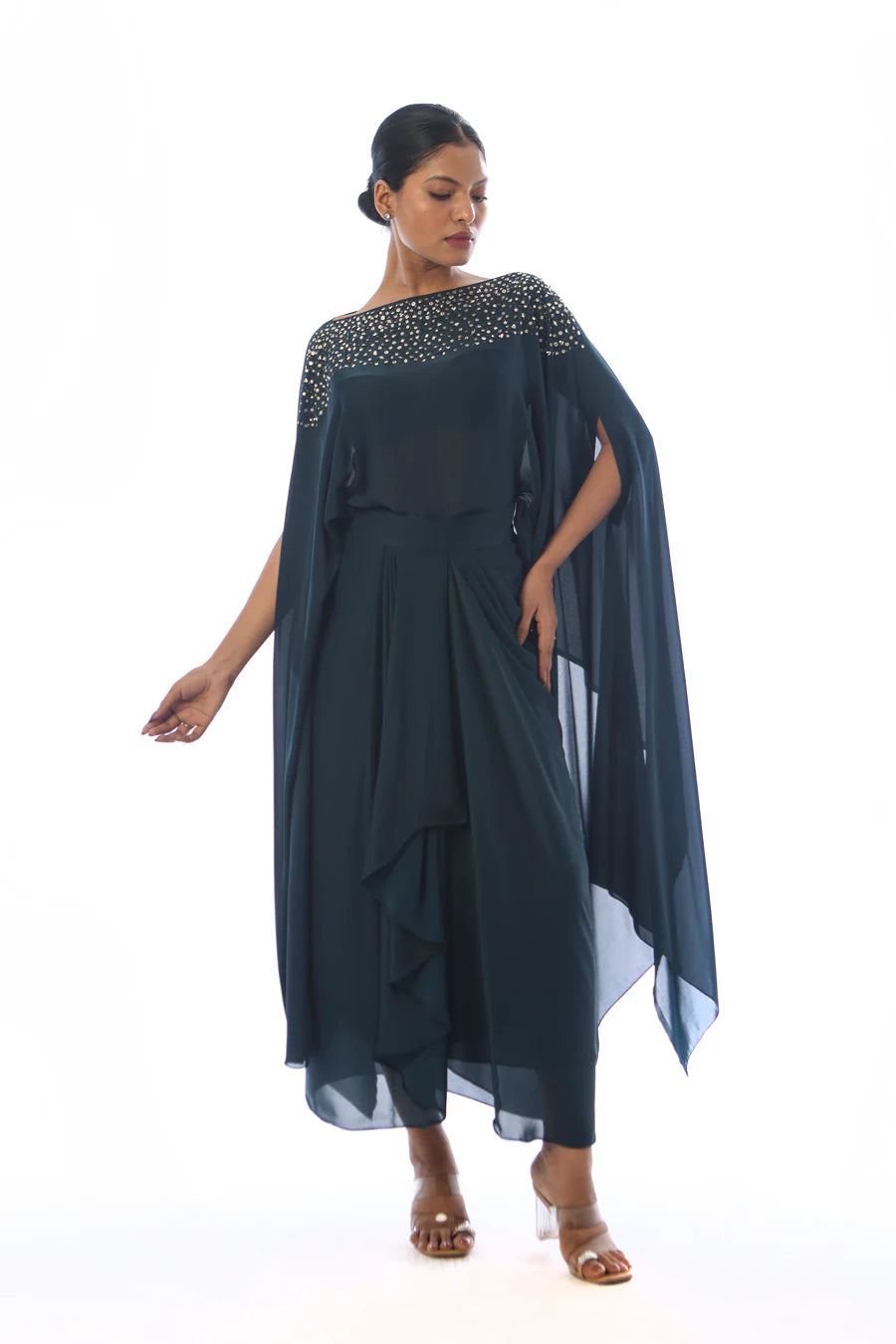 Embroidered cape set