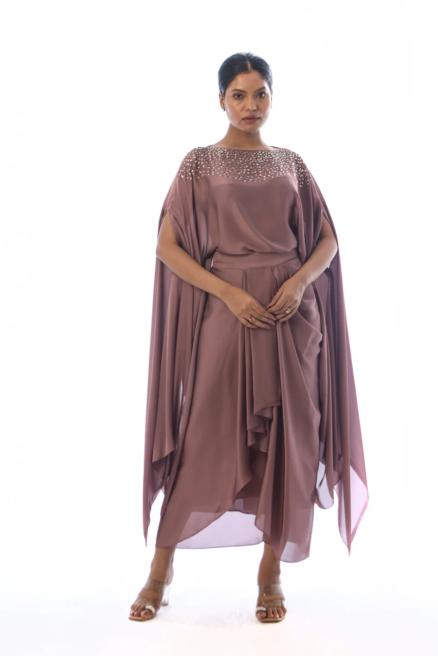 Embroidered cape set