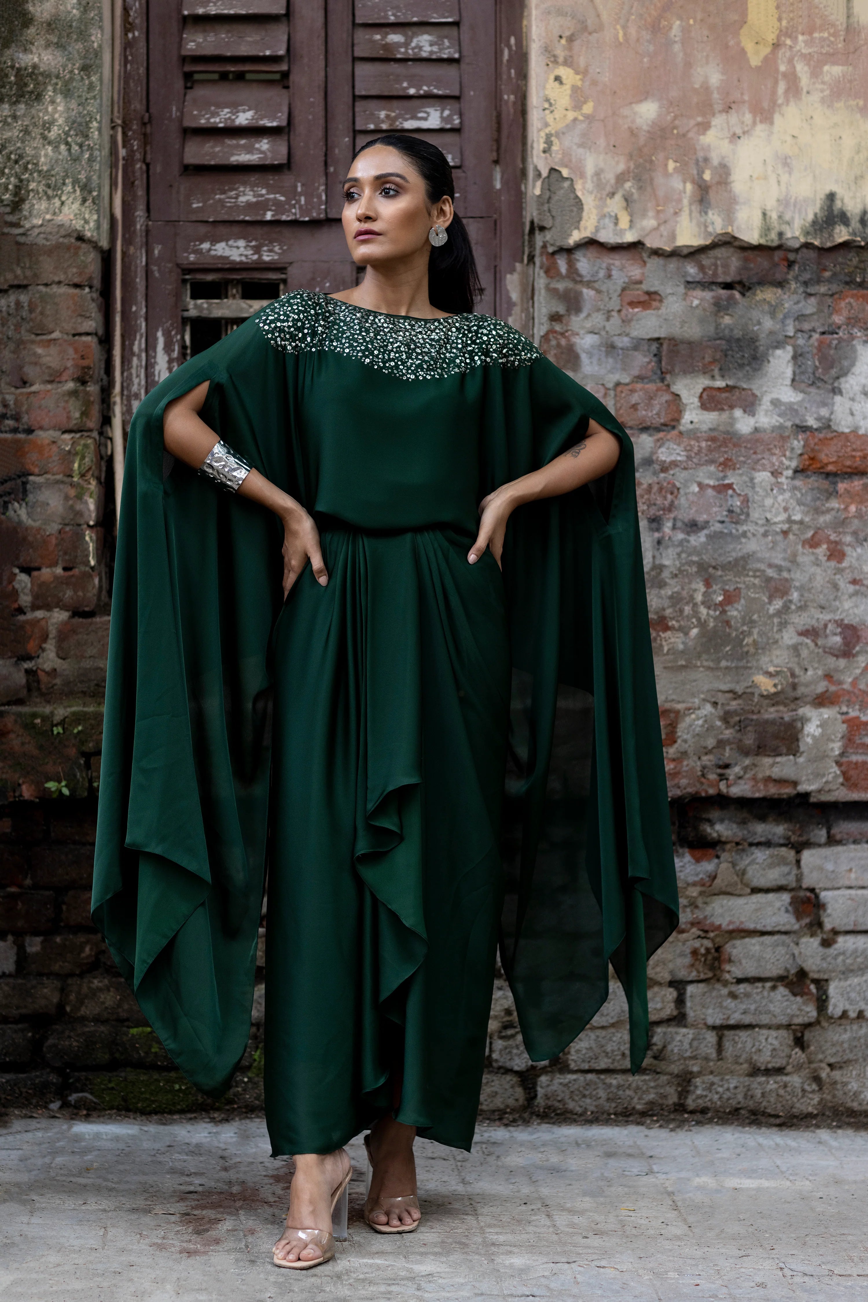 Embroidered cape set